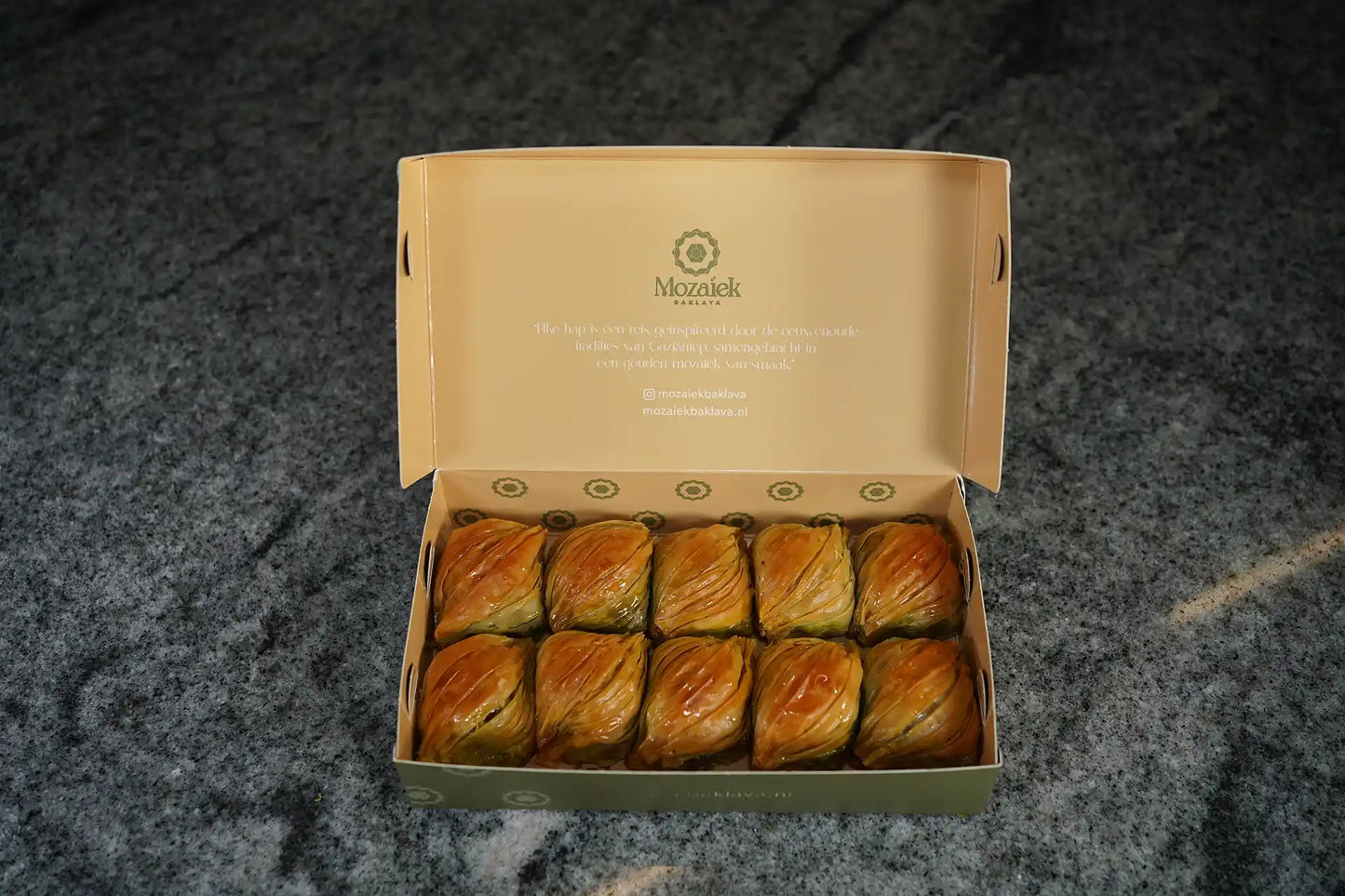 Midye baklava